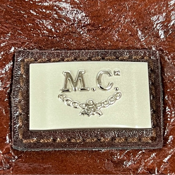 MC detailed handbag - Picture 9 of 10